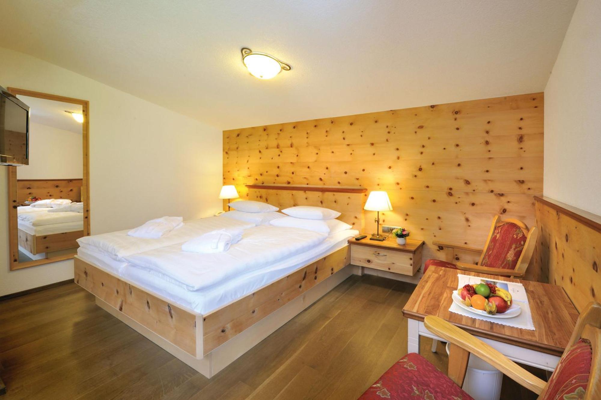 Alpenhotel Tirol Galtür Buitenkant foto